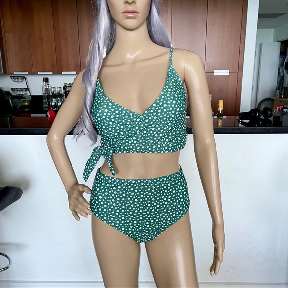 💚Green Floral Wrap High Waist Bikini Set 💚 - Picture 2 of 16